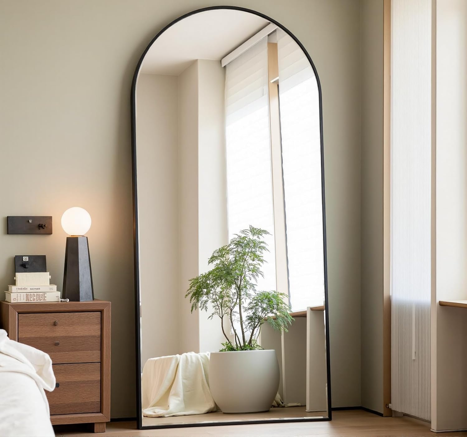 Arched Full Length Mirror, 70"x26" Free Standing Floor Mirror, Modern Full Body Mirrors with Stand, Wall Mirrors with Aluminum Alloy Frame for Bedroom,Living Room, Gold